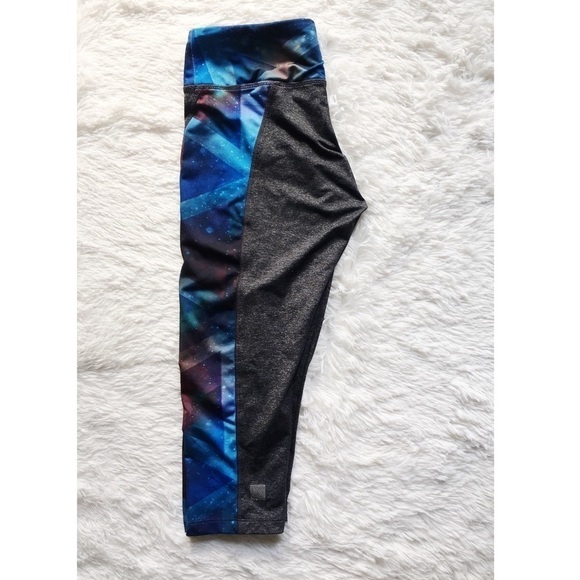Lula Roe Karla Grey Starry Capri Leggin sz S/M - Picture 1 of 5